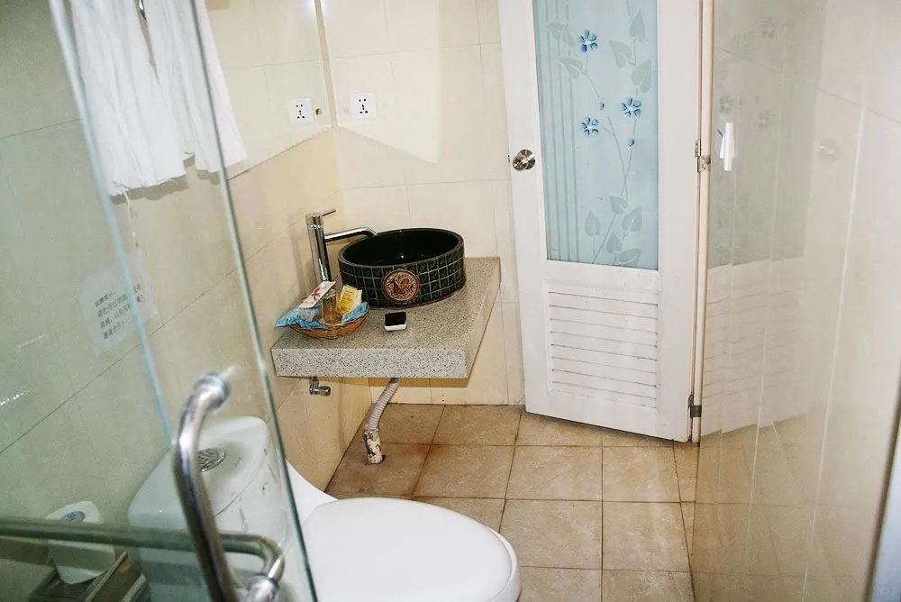 Xiangshuyuan Hostel