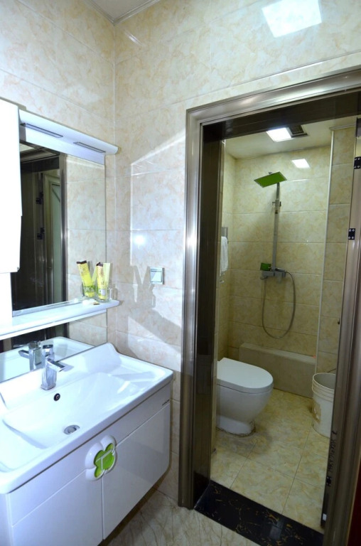 Lanzhou Longshang Apartment