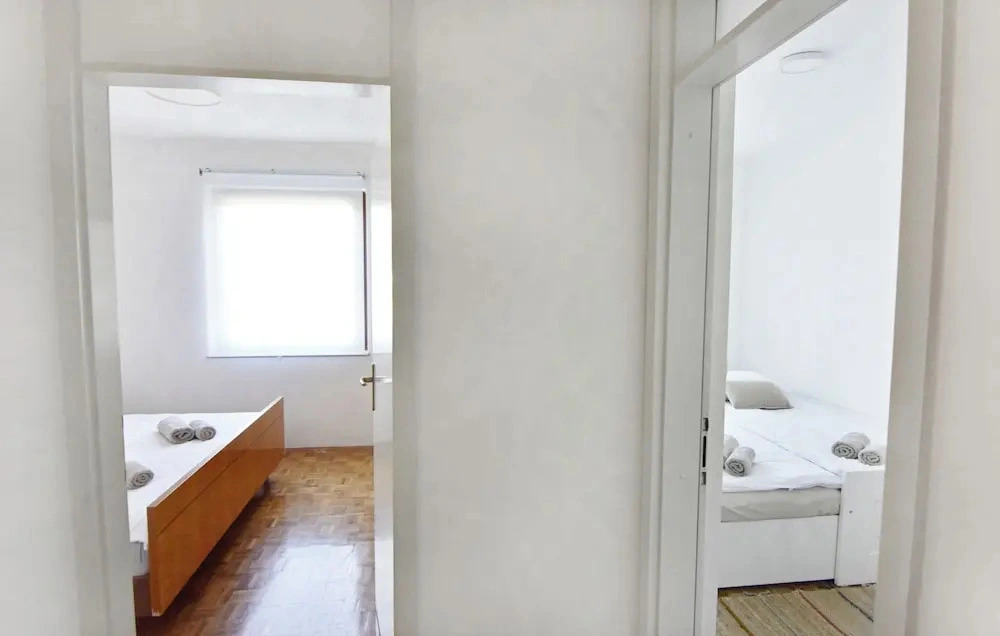 Charming Flat Close to Beach