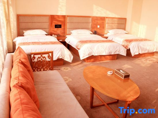 Xiangfan County Friendly Business Hotel