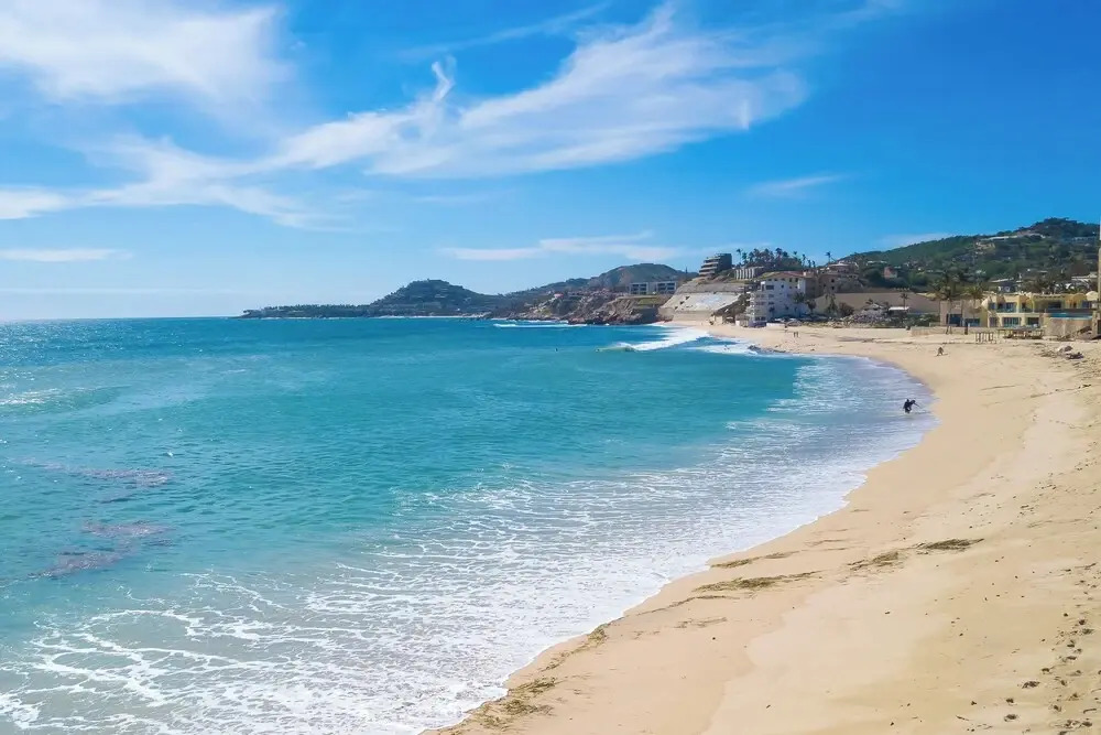 Beachfront Oasis in Cabo with Resort Amenities