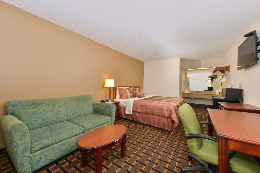 Americas Best Value Inn Near Downtown Nashville