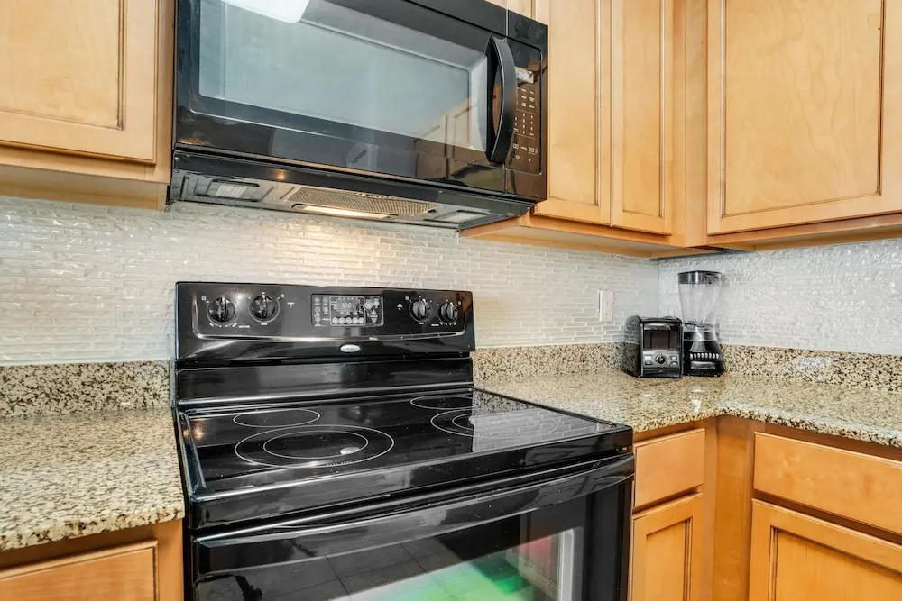 Palms Resort #1711 Jr. 2BR