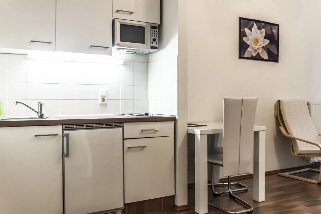 Grand Central Studio Apartments