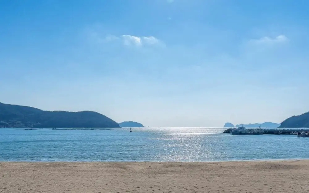 Geojedo Paradise Pension