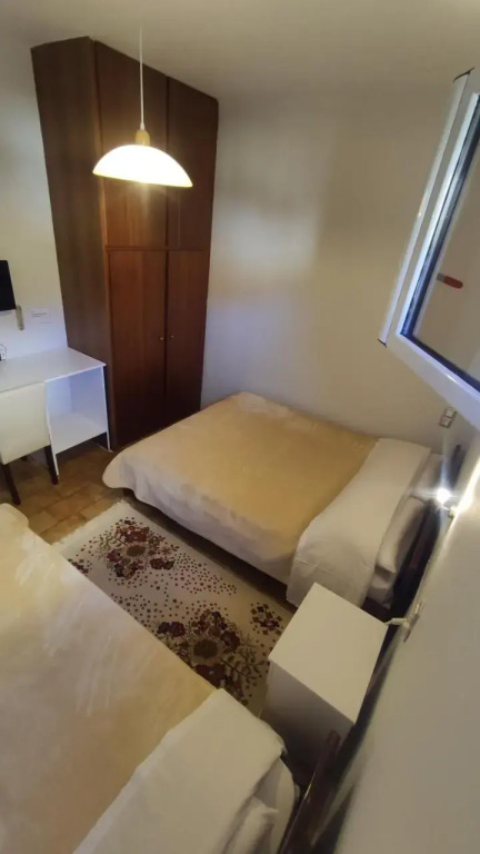 Elenis Rooms