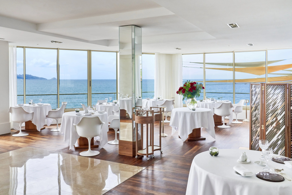 Отель Le Petit Nice Passedat - Relais & Châteaux