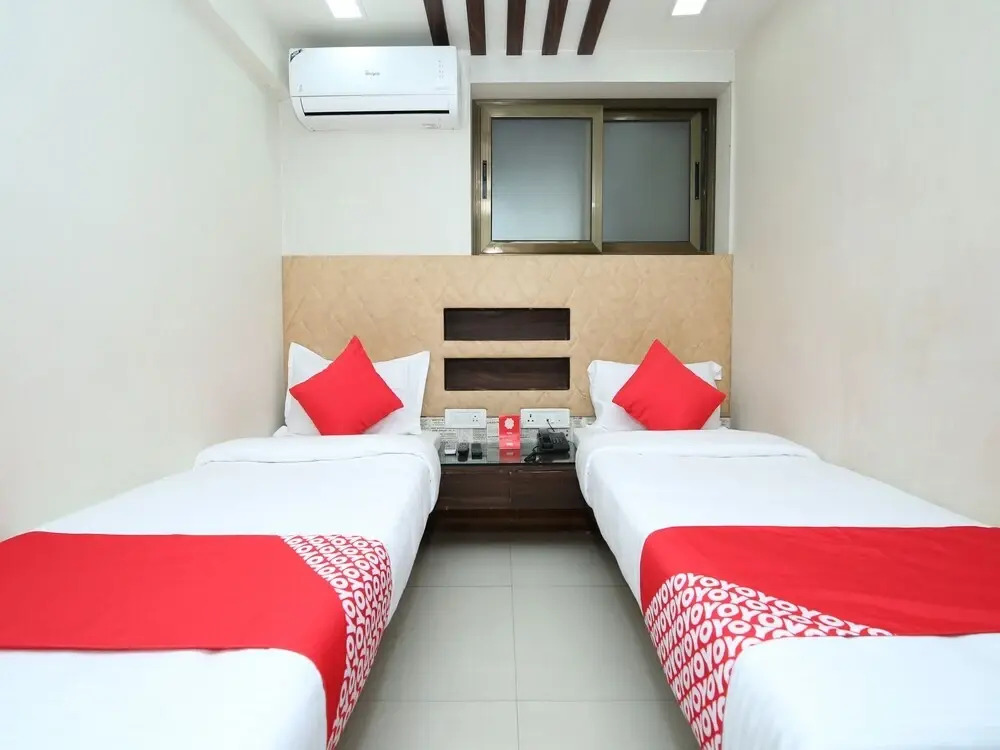 Hotel Cozy Residency by OYO Rooms