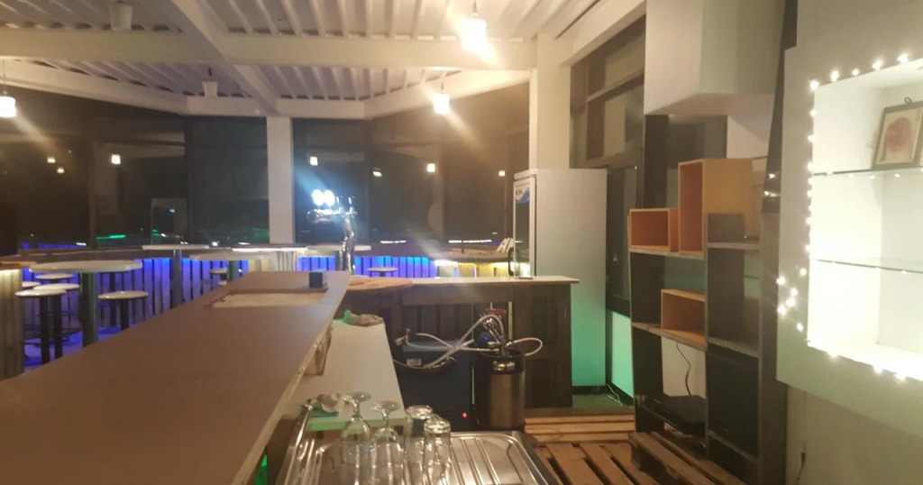 Redo Backpackers - Hostel