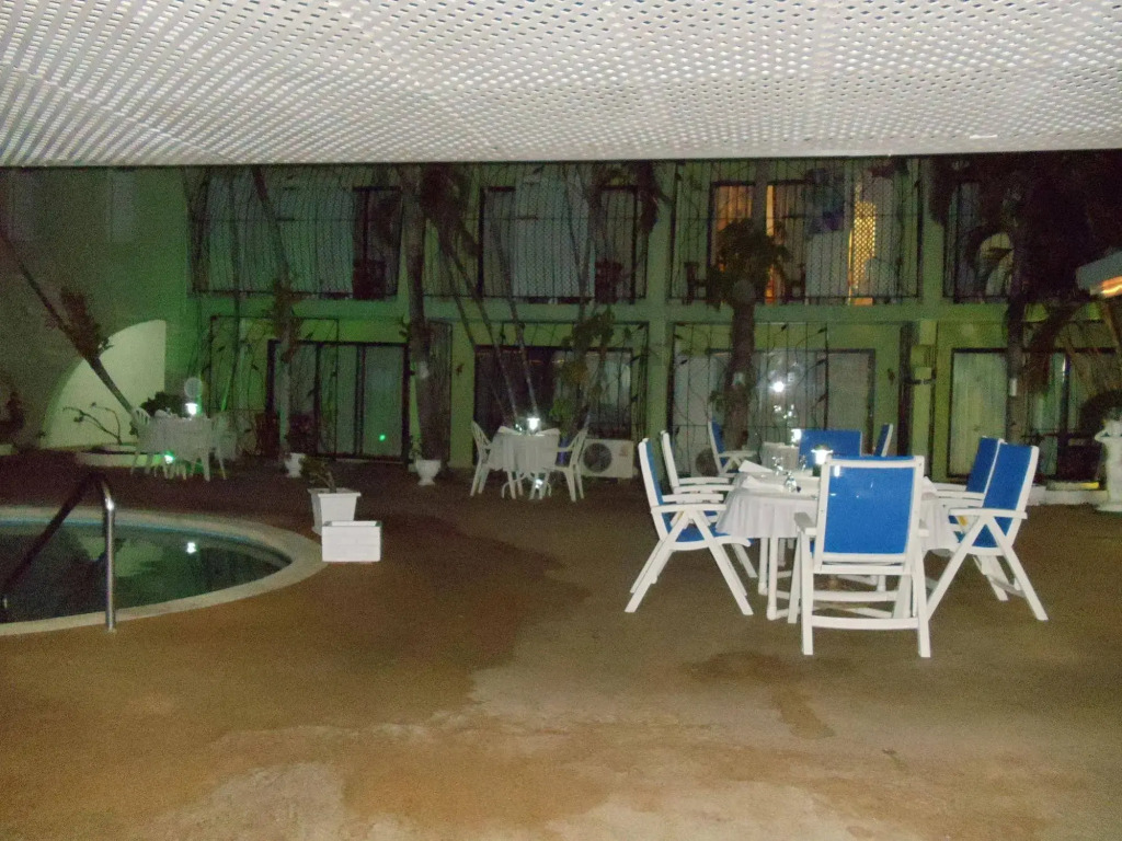 Pirates Inn