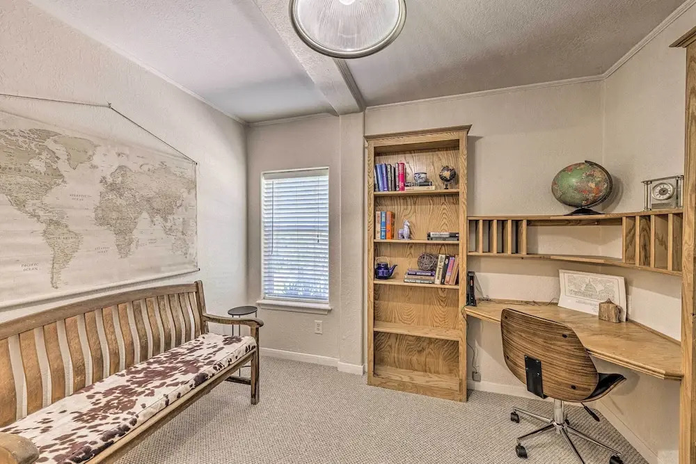 Peaceful Alto Home w/ Deck ~ 12 Mi to Ski Apache!