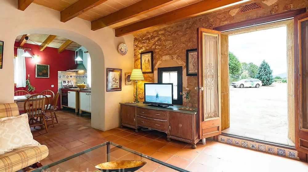 Villa With 3 Bedrooms in Manacor, With Wonderful Mountain View, Private Pool, Enclosed Garden - 20 km From the Beach