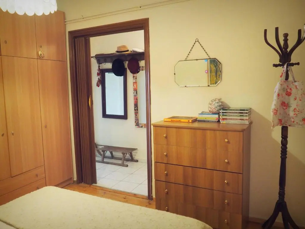 Sunny apartment near the center