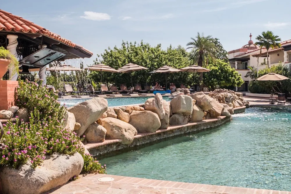 Spacious Villa + Pool + Gym