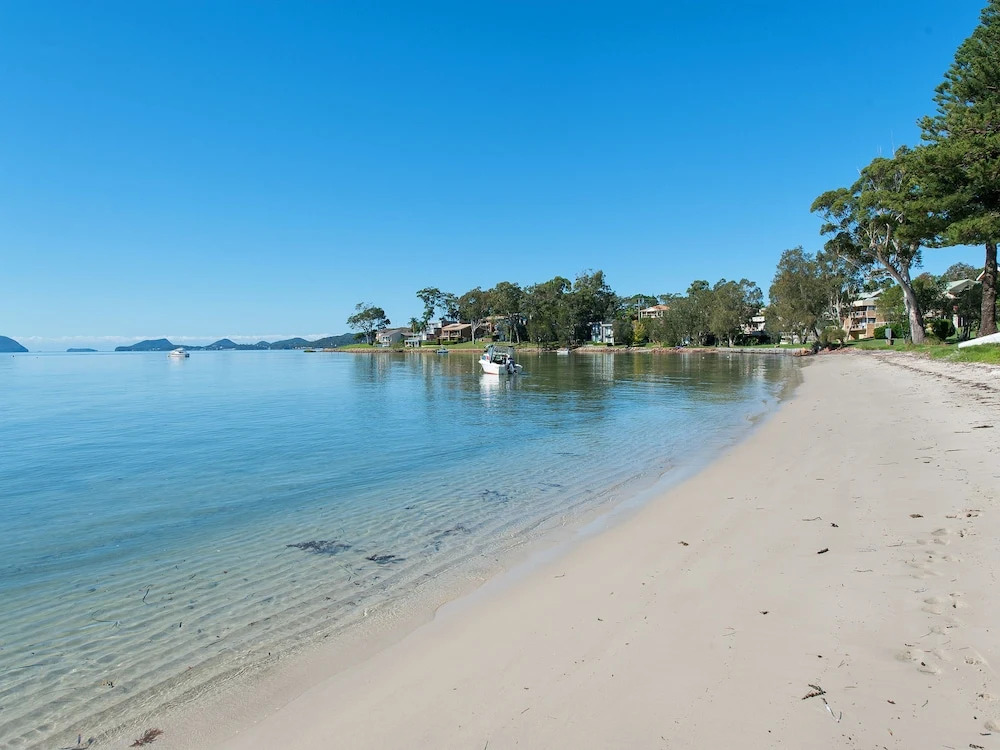 Baywatch - Beachfront Bliss Executive Home