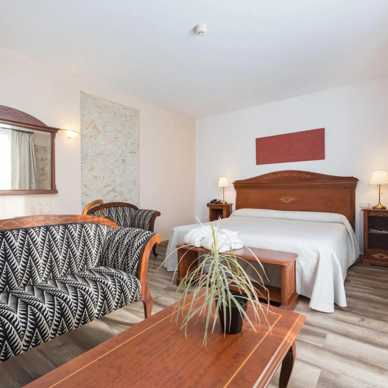 Hotel Rural Monnaber Nou & SPA