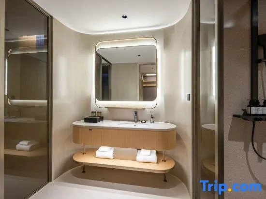 Park Hyatt Crystal Hotel