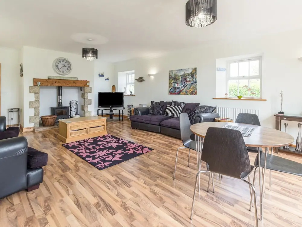Coach House B & B