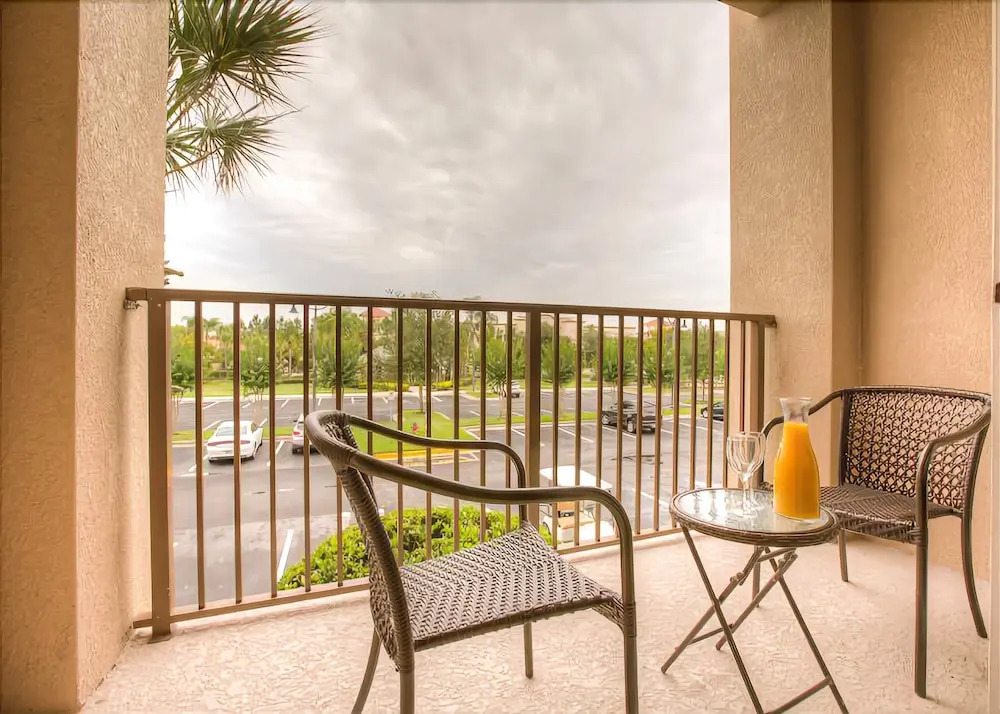 4114 Breakview Drive #206