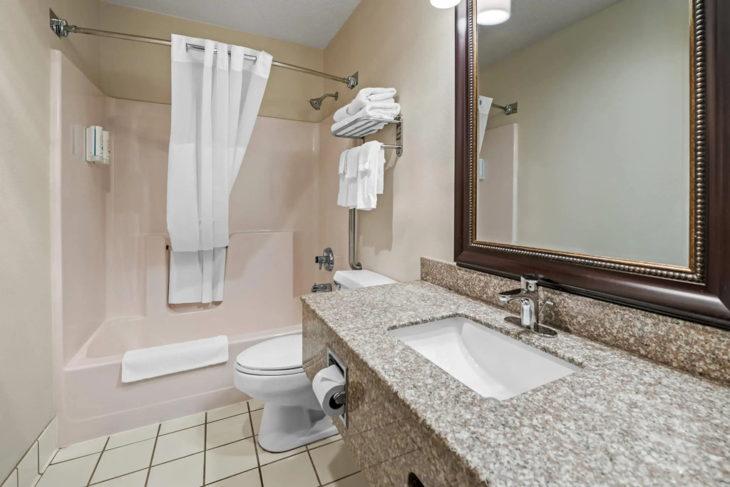 Quality Inn Dubuque on Hwy 20