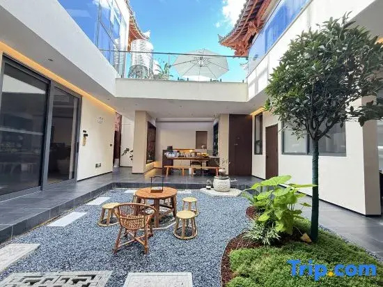 Yunqili Homestay (Jianshui Ancient City Confucian Temple)