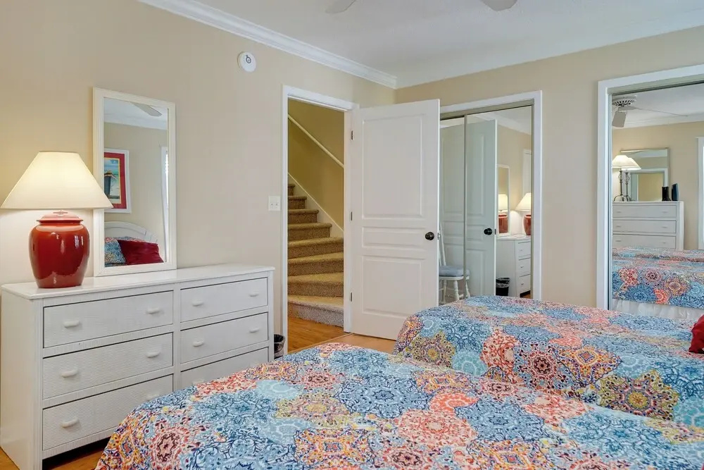 Condo w/ 2 Decks - Steps to Wrightsville Beach!