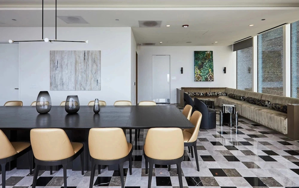 Sky-high Living Lake Views Elite Experience