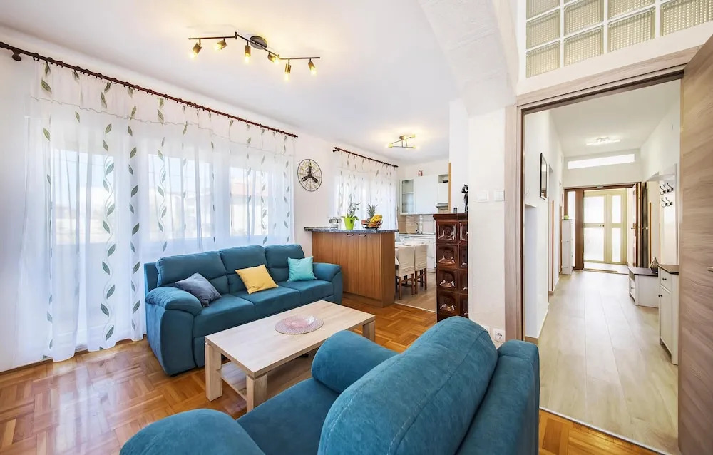 Awesome Apartment in Pula With Wifi and 3 Bedrooms