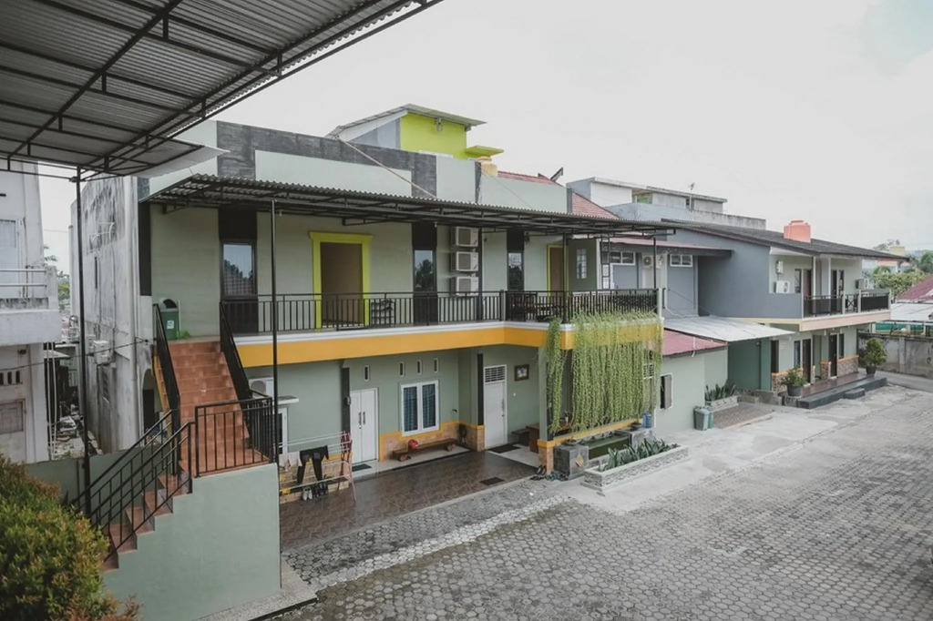 RedDoorz Syariah near Tugu Juang Jambi 2
