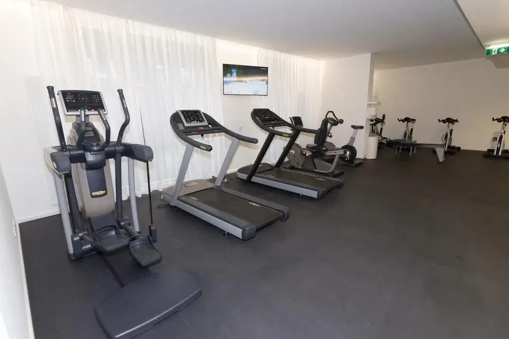 Apartment with parking on premise