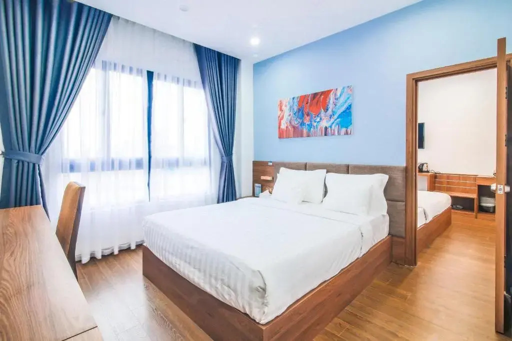 Grand Lee Hotel
