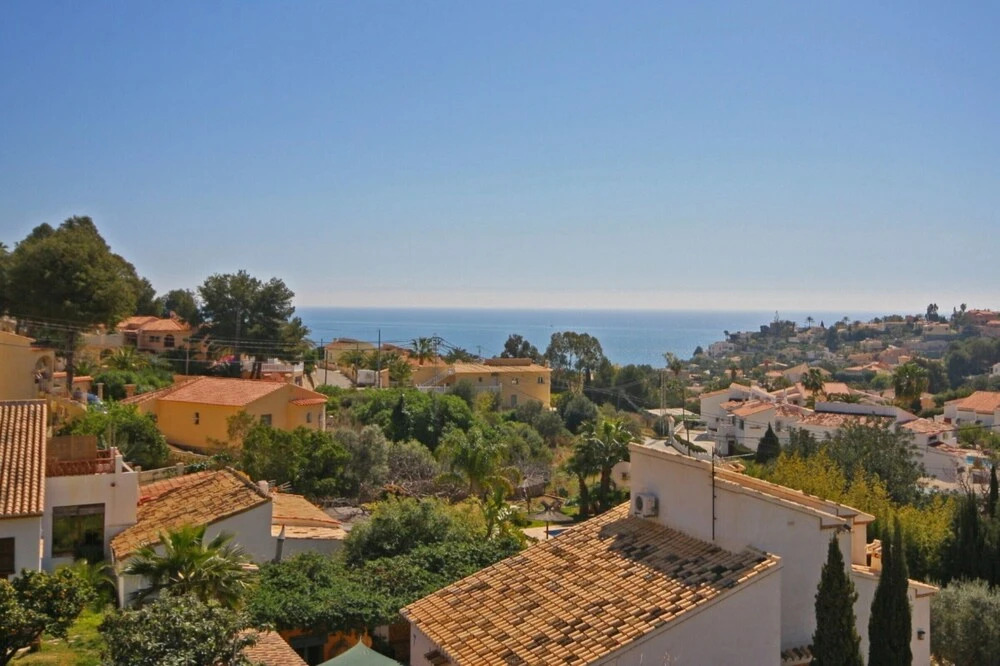 Villa - 5 Bedrooms with Pool, WiFi and Sea views - 105047