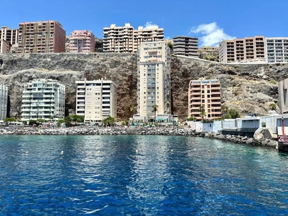 Stunning 3 Bedroom Apartment in Radazul With Ocean Views