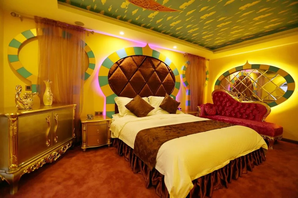 Chongqing Pinai Qihuan Hotel