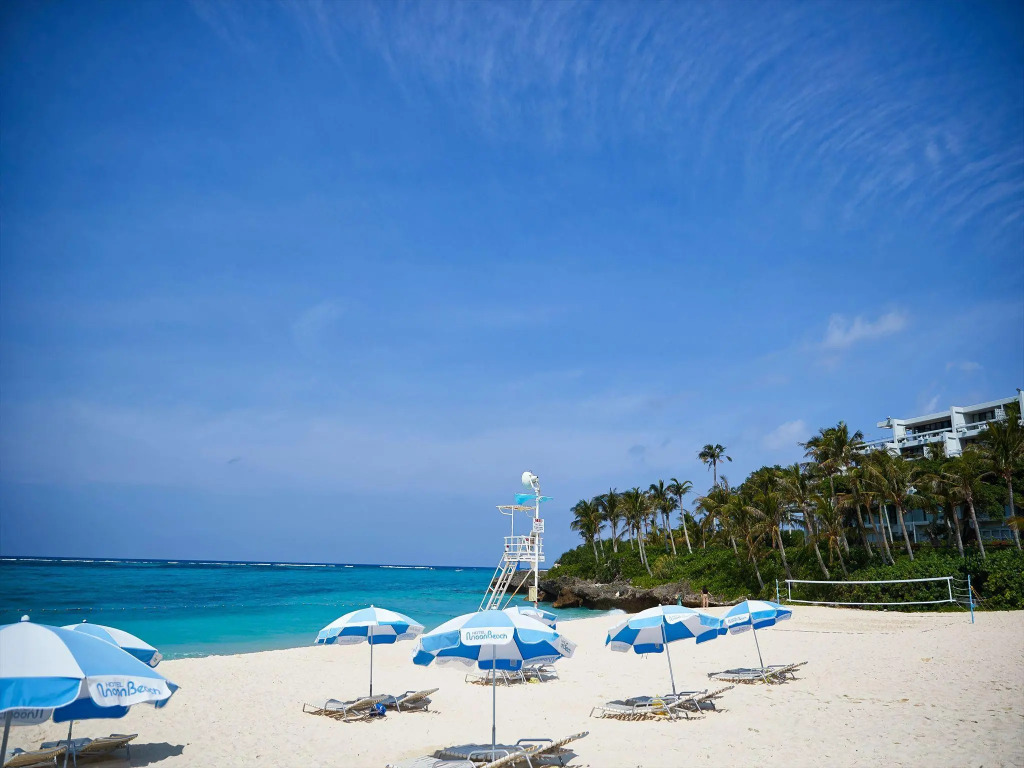 The Moon Beach Museum Resort