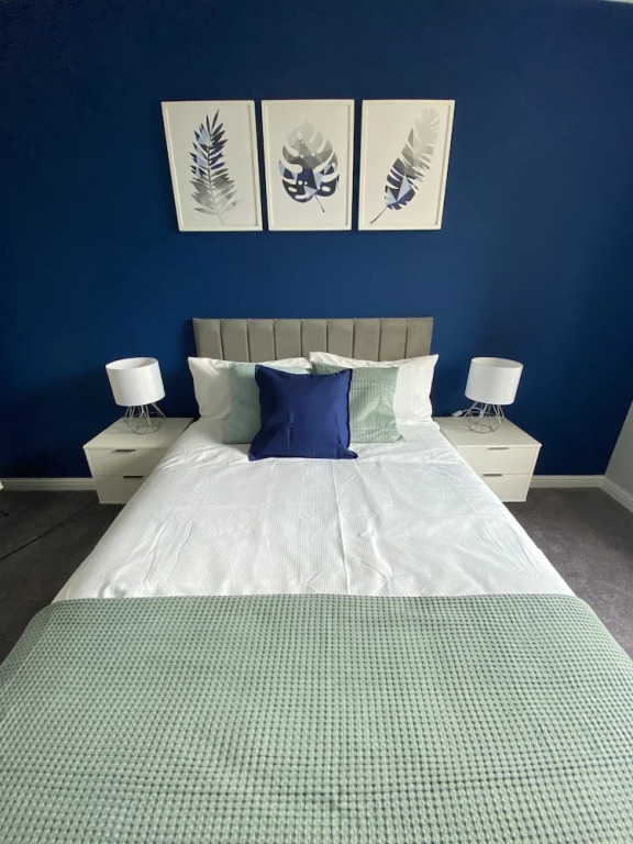 Stunning River View 2-bed Apartment in Perth