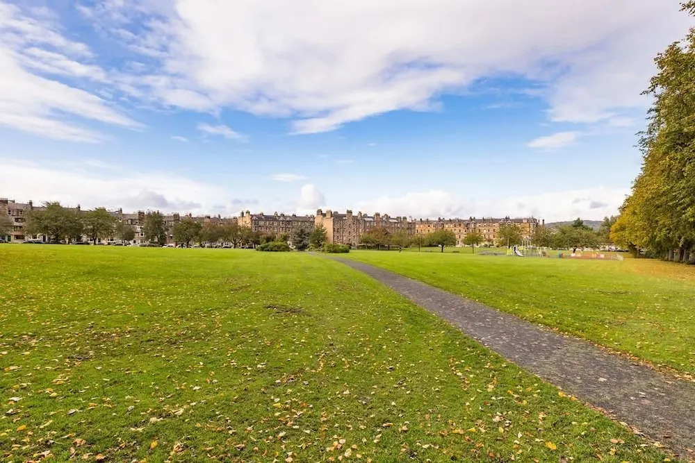 Polwarth Gardens Edinburgh Apartment