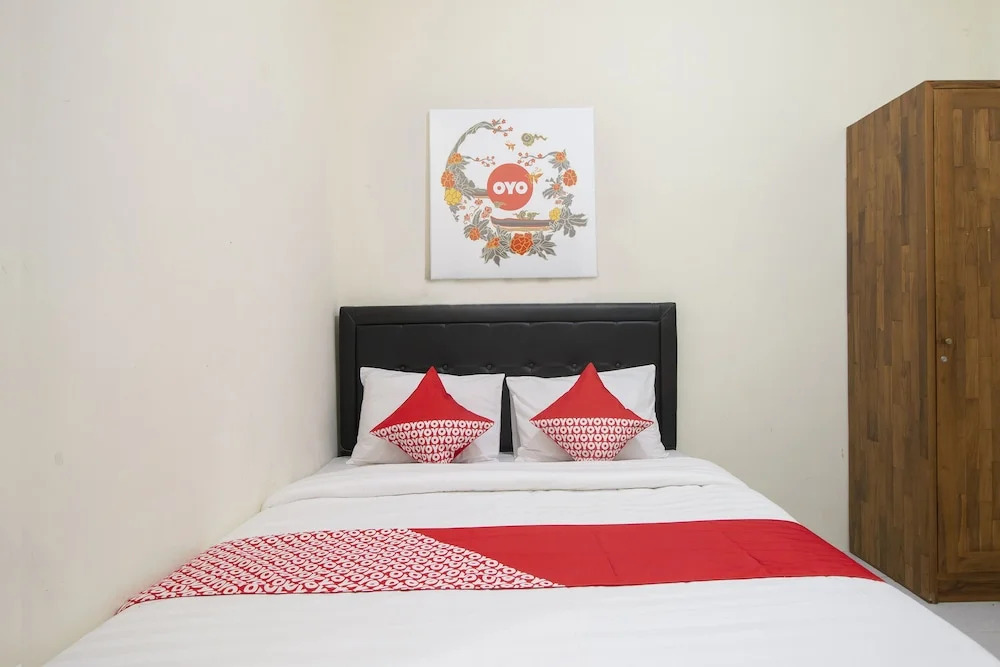 Griya Hanum Syariah by OYO Rooms