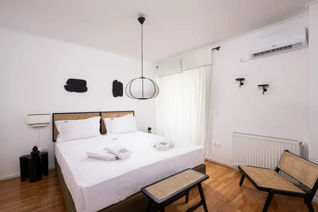 Glyfada First Class Suite