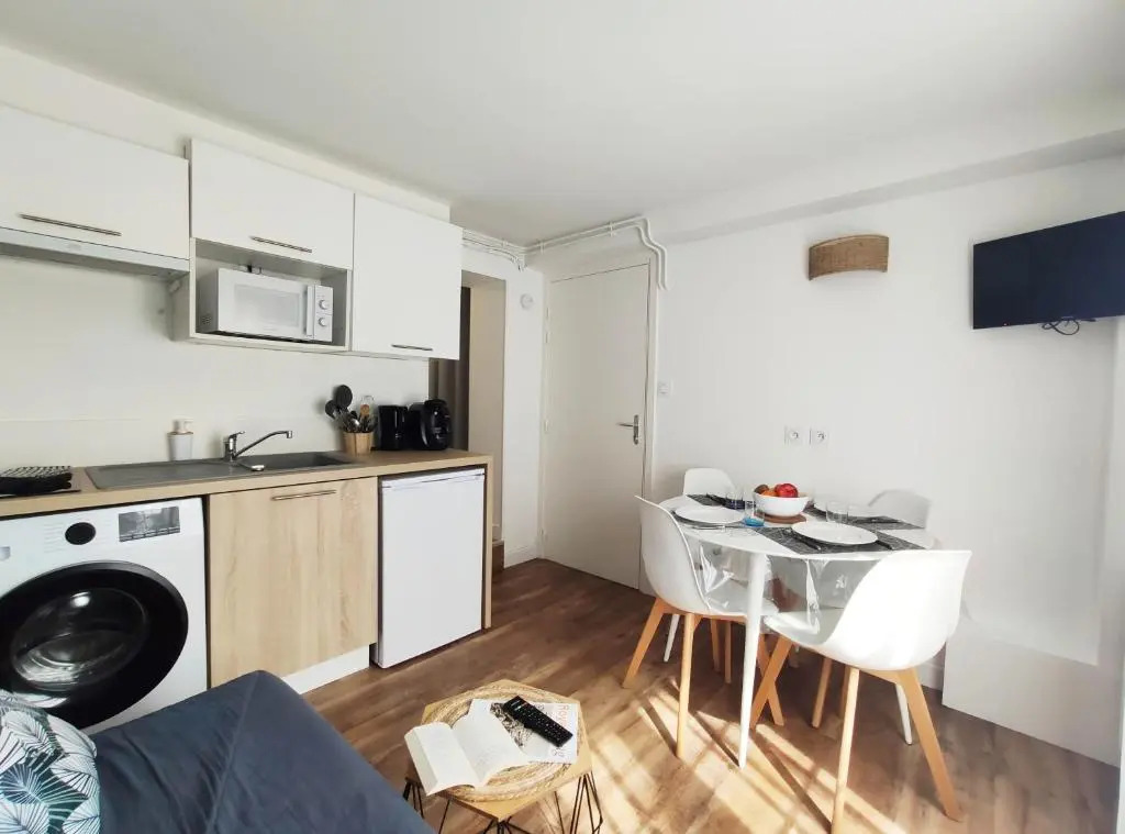 Charmant T2 Proche Plage Avec Terrasse Privative
