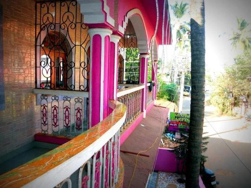 Glory Lazfina Guest House