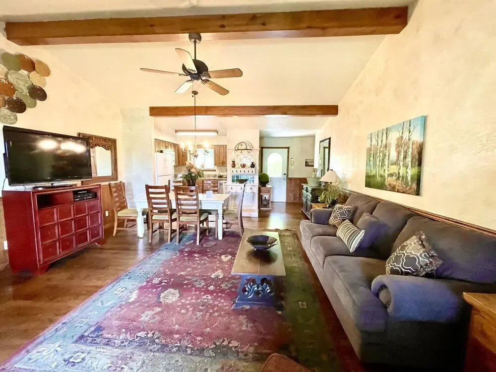 C8, Two bedroom, two bath log-sided, lake view luxury cottage with hot tub