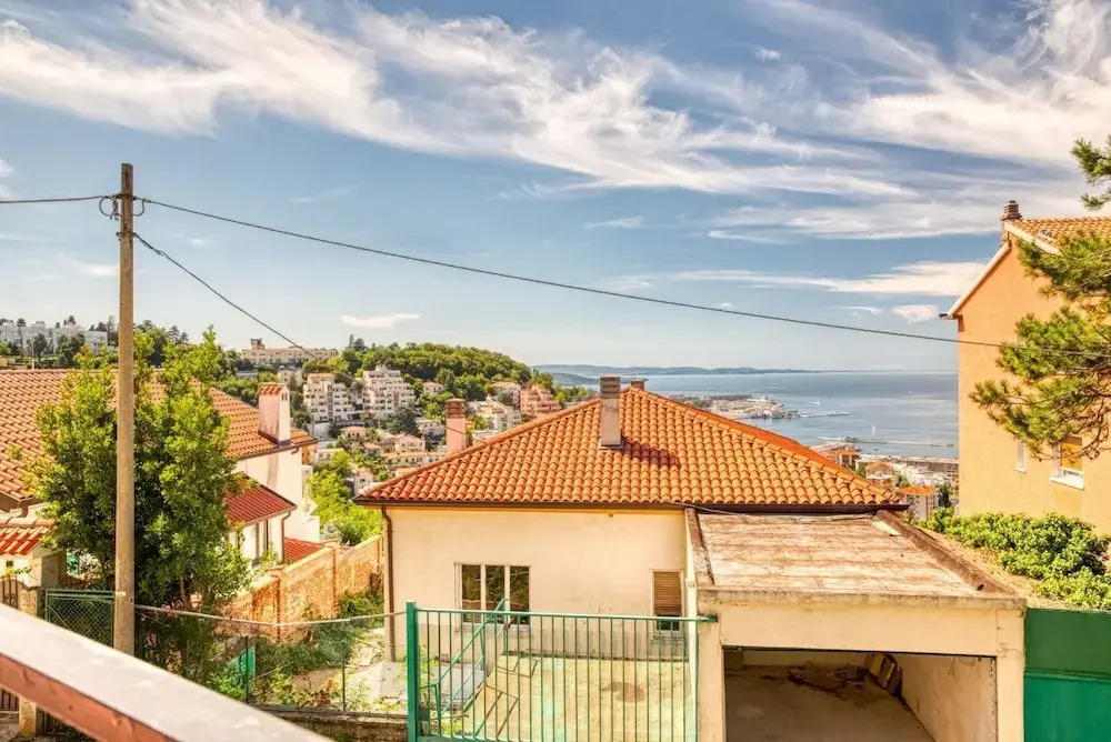 Trieste Uptown Cosy Flat with Sea View