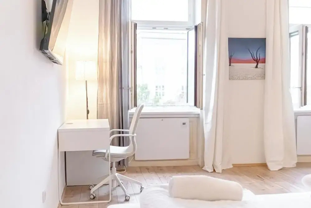 Ideal Group Stay 2 Apartments With WiFi