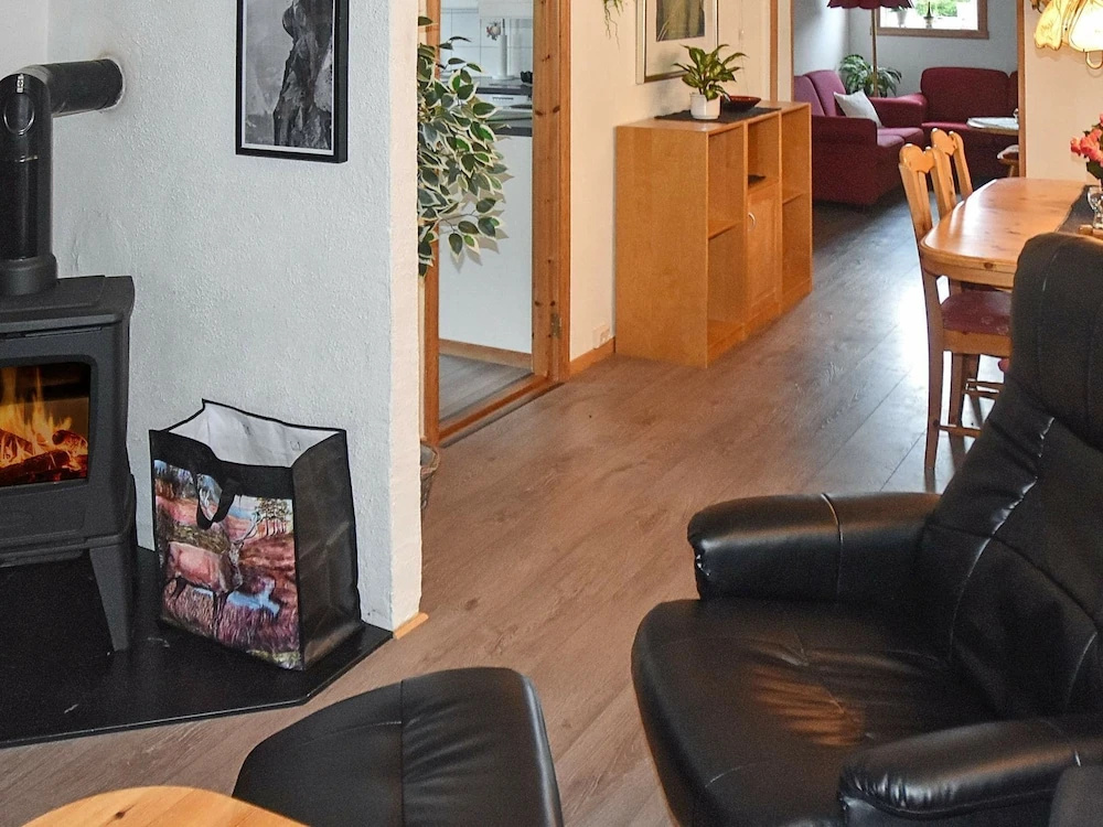 8 Person Holiday Home in Sæbø