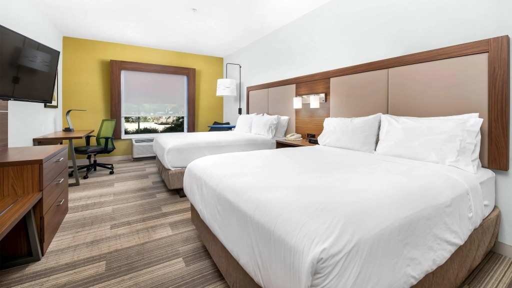 Holiday Inn Express Hotel & Suites Conroe I-45 North by IHG