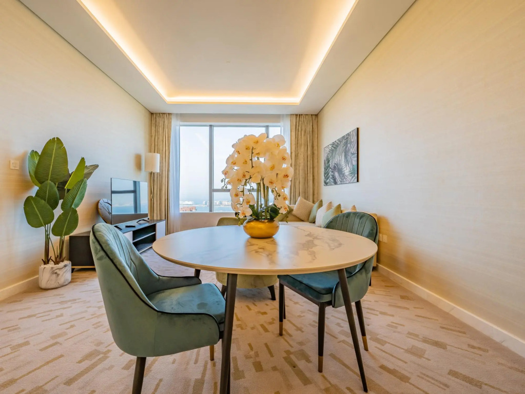Palm Jumeirah- The Palm Tower 1 2205