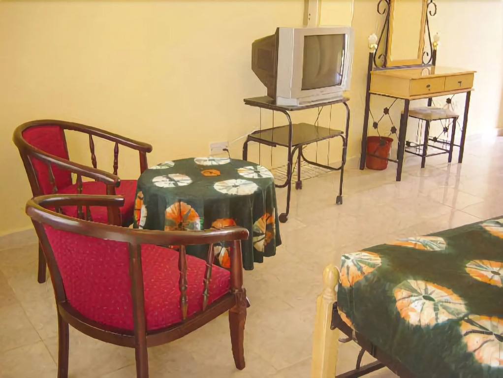 Golden Beach Hotel