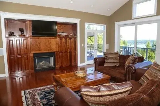Eagle Ridge Estate
