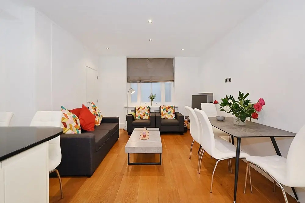 Notting Hill Apartment with Terrace